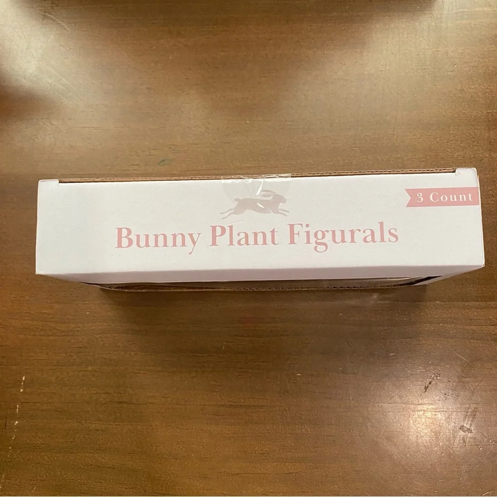 Target Bullseye Easter Bunny Plant Stand Figurals 3 Count White NWT